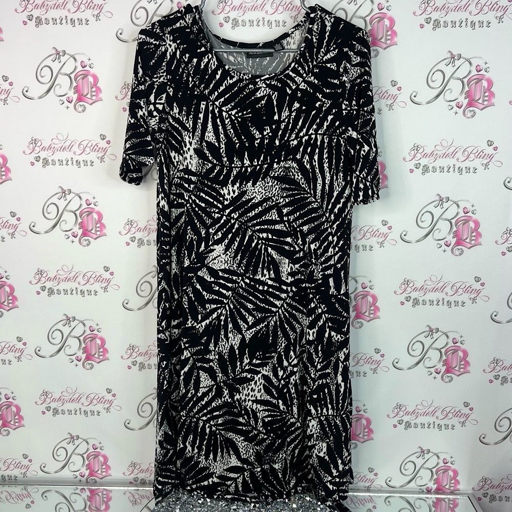 Nina Leonard dress or long shirt cheetah print Black and White Leaf Print Top